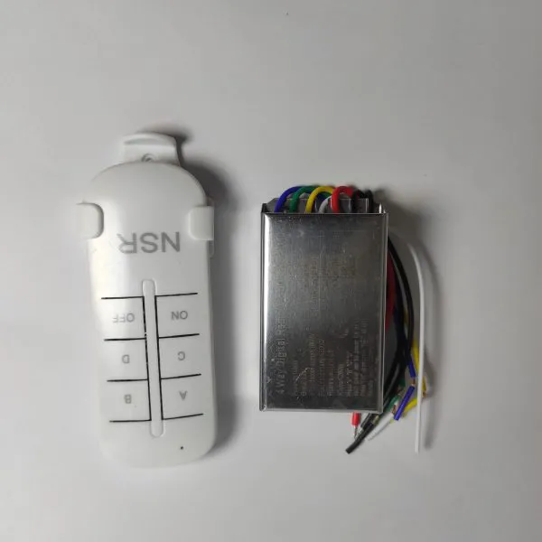 ریموت کنترل چهارخانه فلزی