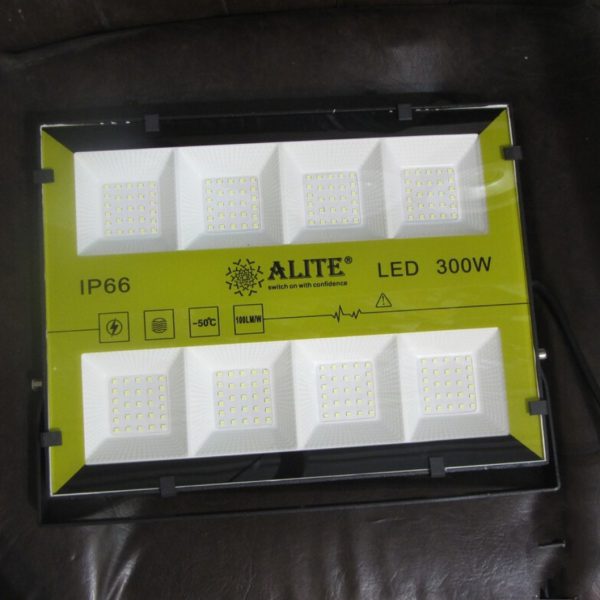 پرژکتور 300 وات SMD پنجره ای الیت22